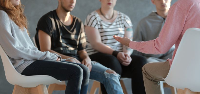 Comment soutenir un proche schizophrène et déconstruire les idées reçues